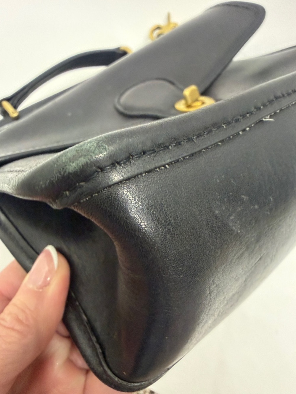 Vintage Coach Willis black shoulder bag. - Picture 10 of 16